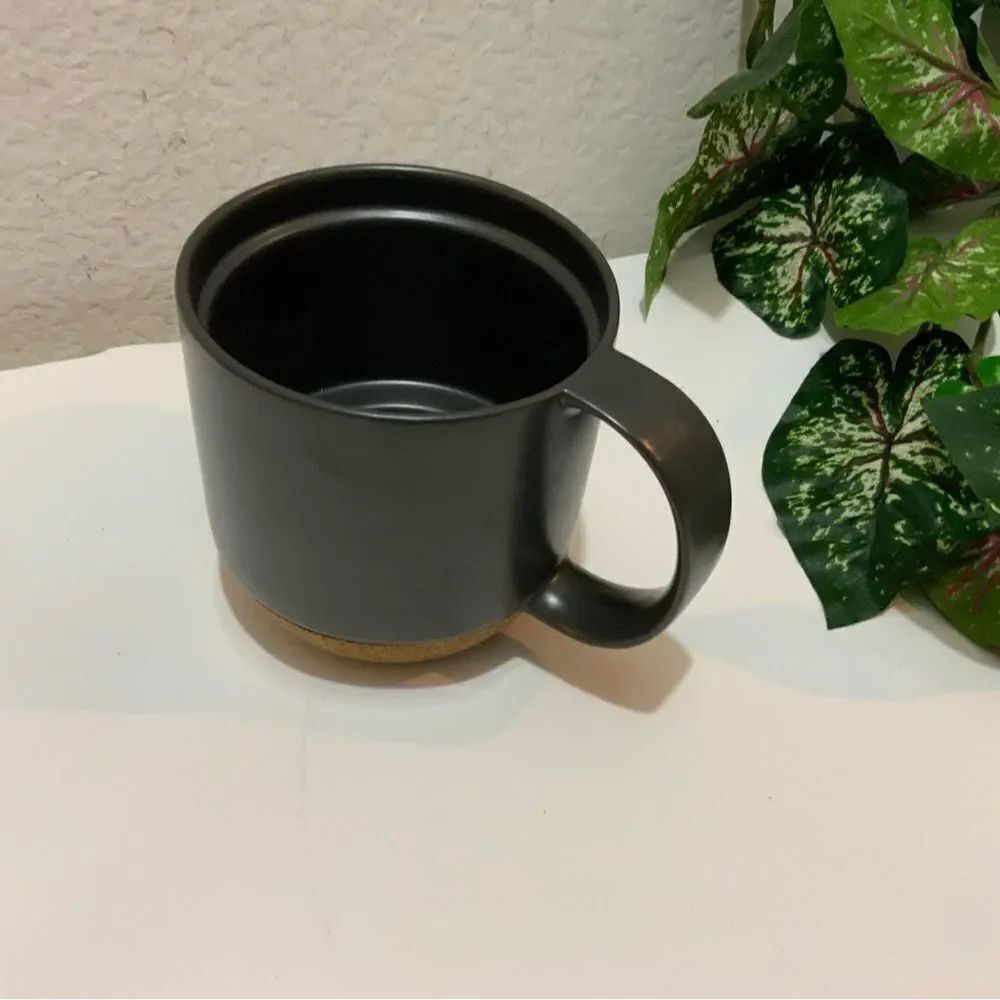 Starbucks ceramic travel mug cork bottom